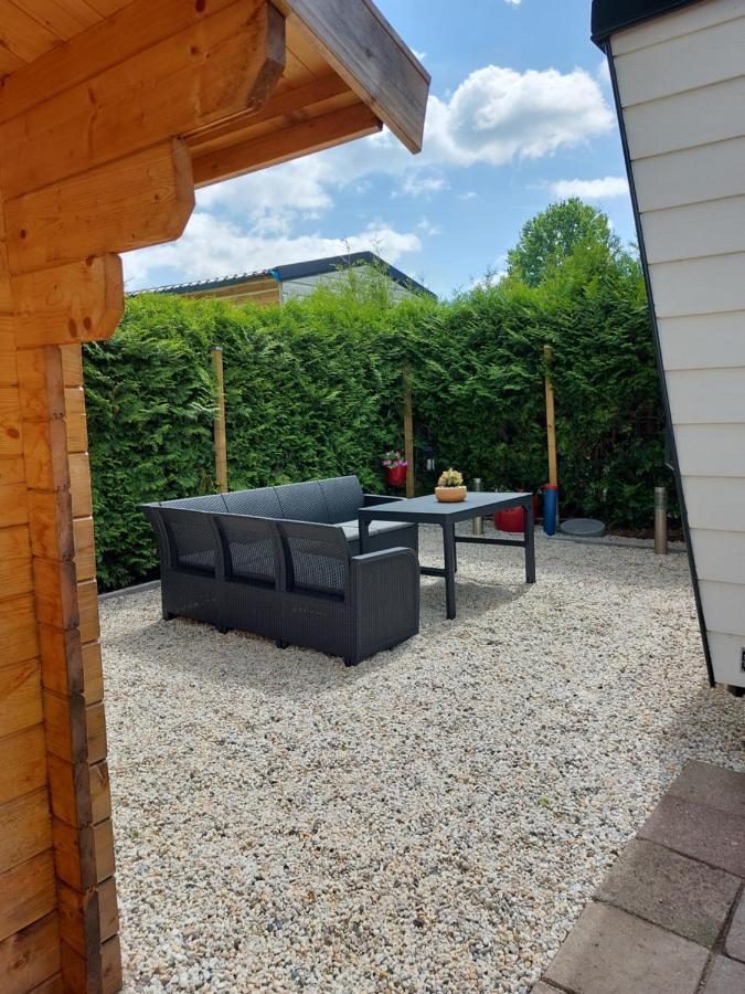 Comfortabel En Gezellig Familie Chalet Tot 6 Personen Op De Veluwe Bungalowpark De Kern Путен Екстериор снимка